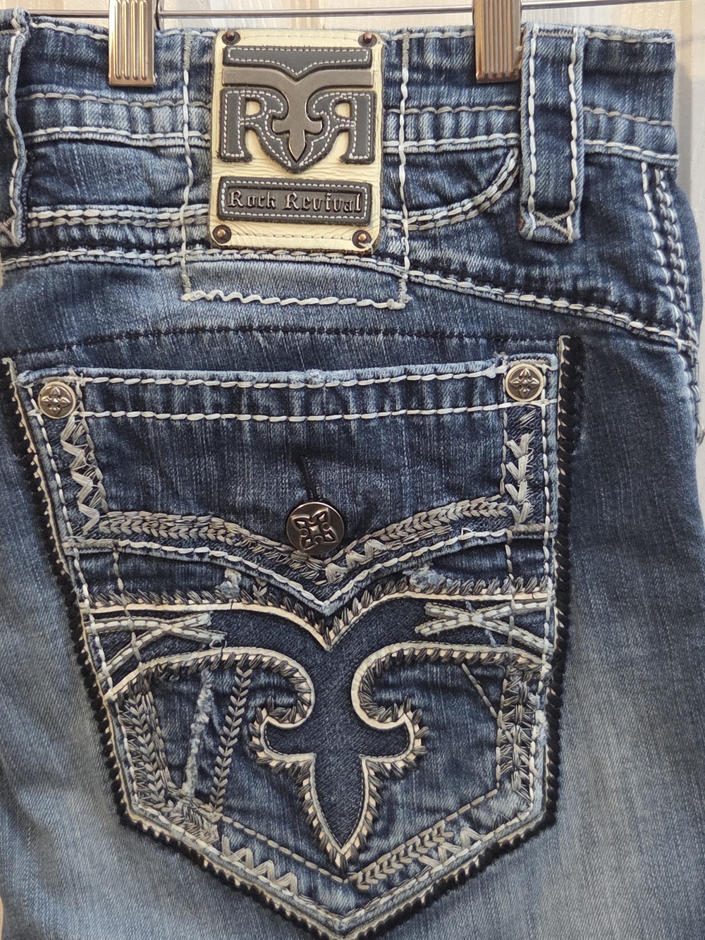 Rock Revival Norman Straight Mens Jeans 40x31 Distressed Fleur de Lis